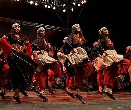   Syrian dancing traditions